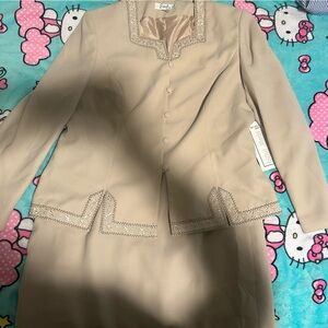 Elegant Beige Blazer with Lace Trim